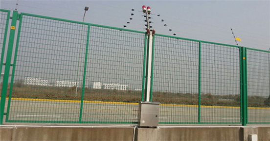 玩球网页版与玩球(中国的区别